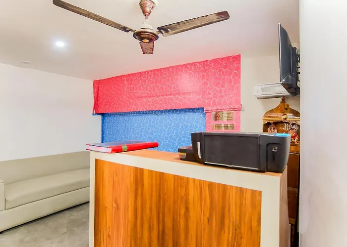 Hotel O Mahipalpur Extension Near Airport New Delhi